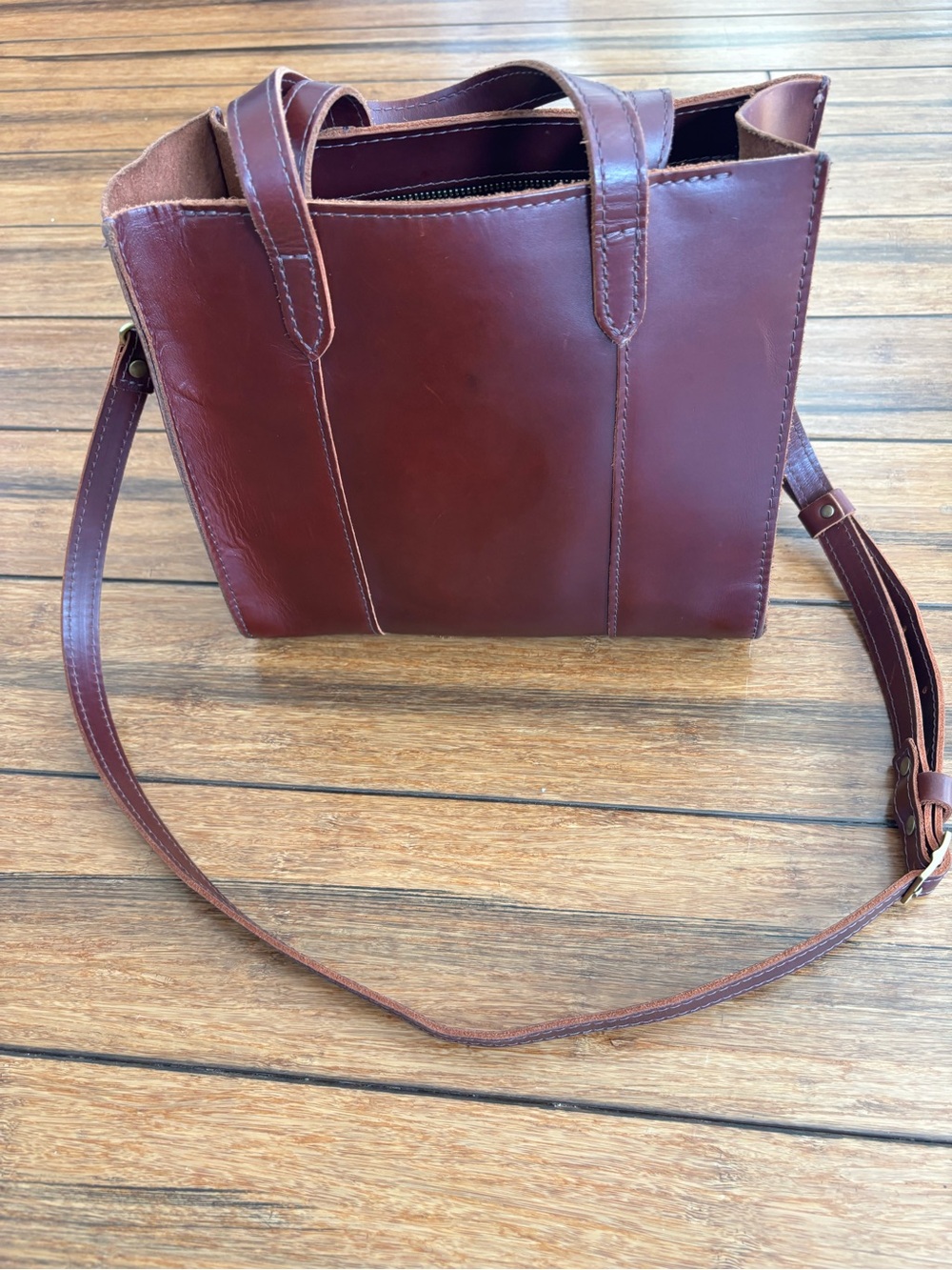 Portland Leather Cognac Medium Lola Crossbody Tote Bag Adjustable Strap - Picture 3 of 8